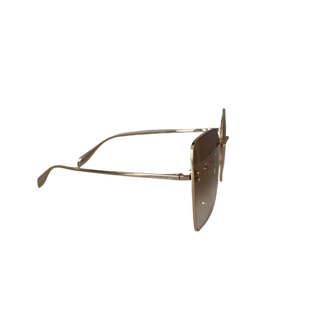 ❤️⭐️ Host Pick ⭐️ ❤️Alexander McQueen Sunglasses new condition 🤞🤞🤞 - Picture 3 of 6